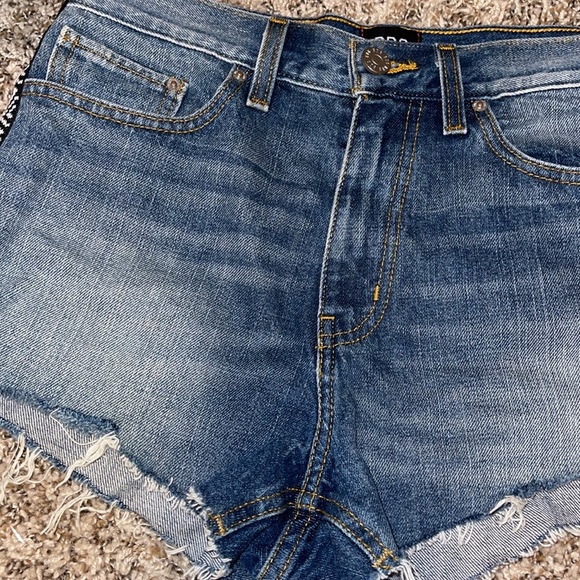 Urban Outfitters // BDG Girlfriend High Rise Shorts🌛 - Picture 6 of 13